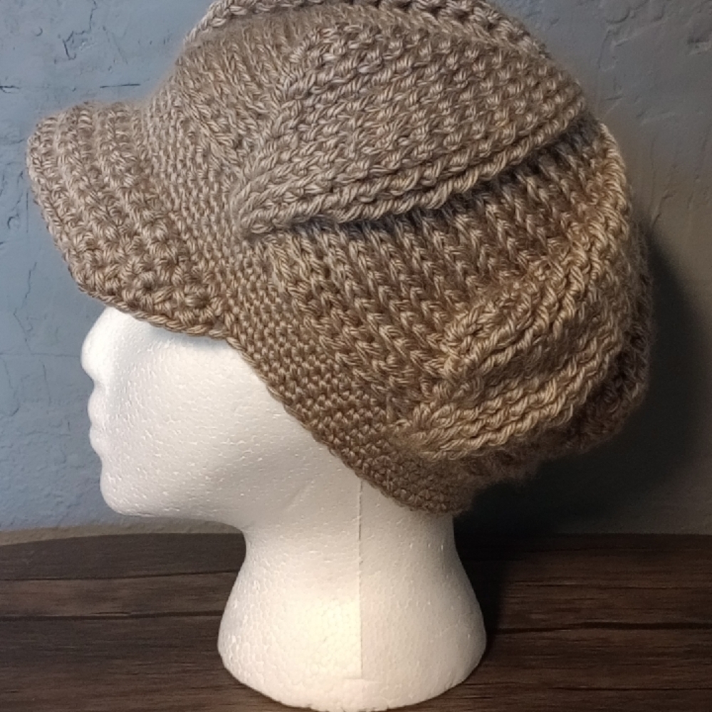 Stylish Tan Knit Women's Cap
